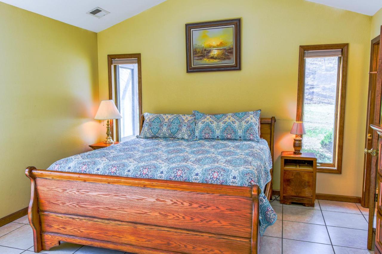 Вілла Meadow Creek Manor Whittier Екстер'єр фото